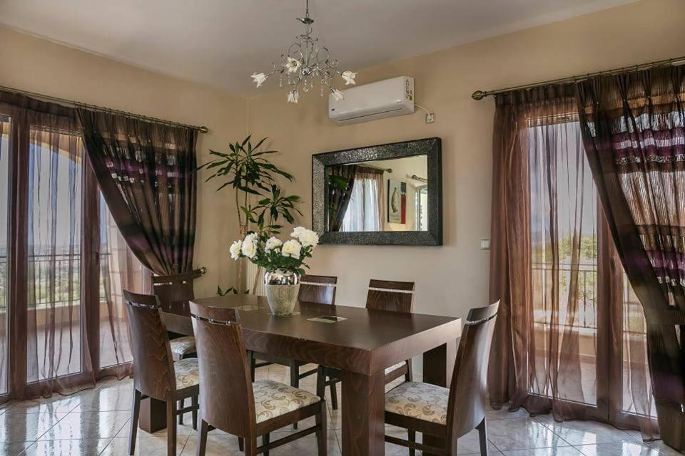 La Casa Di Lena Apartment อาร์กอสโตลี ภายนอก รูปภาพ